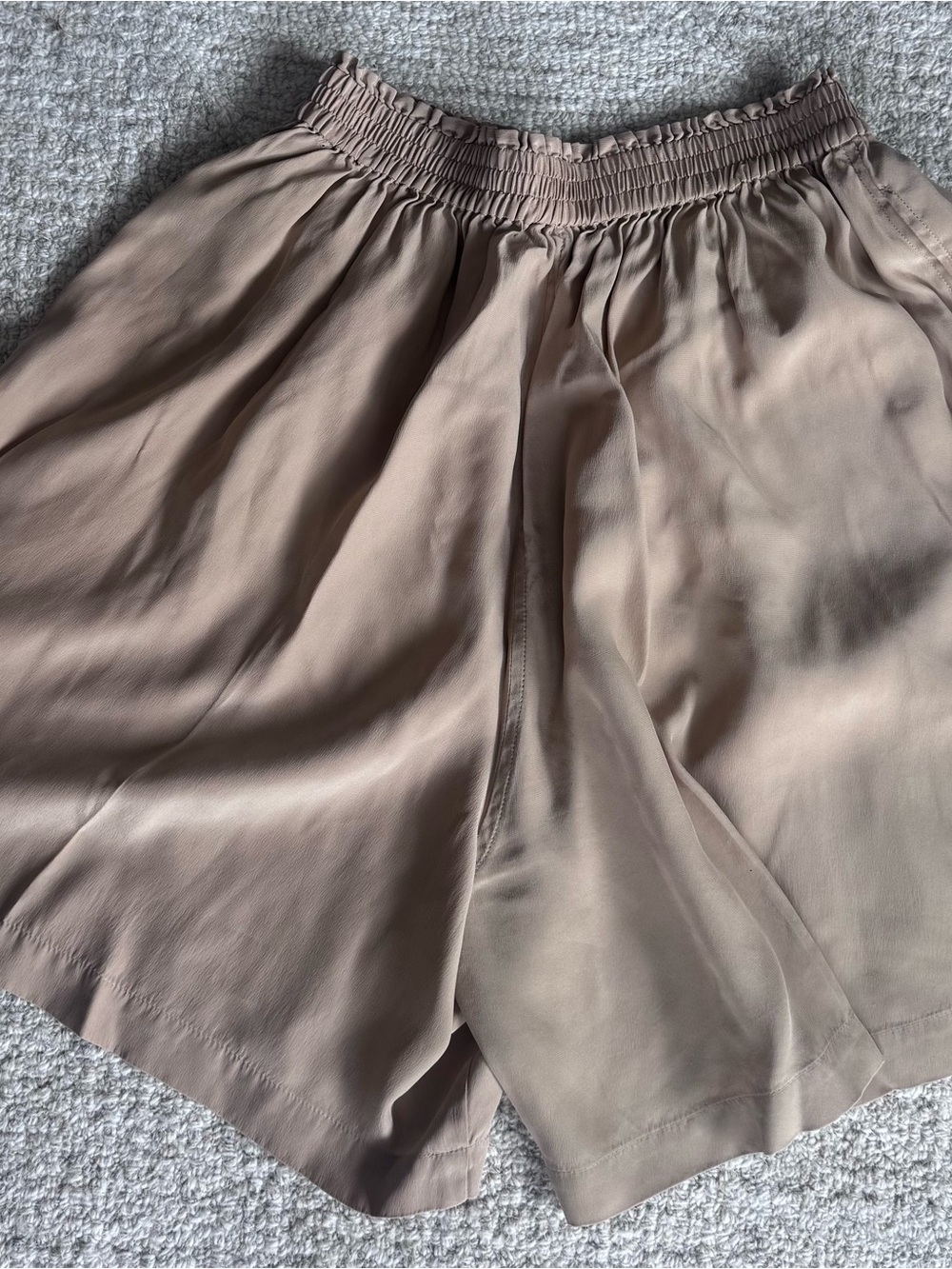 Guess High Waist 100% Silk Women’s Shorts in Taupe